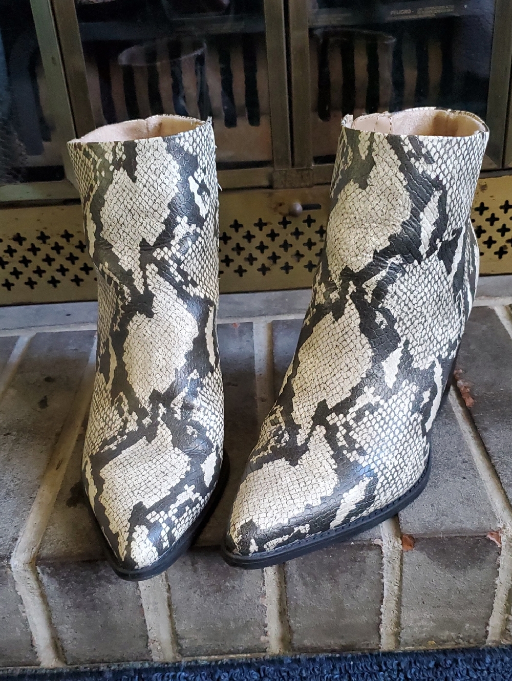 Naturalizer Soul Faux Snakeskin Ankle Boot Size 10